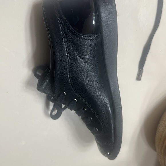Chanel tennis shoes Authentic - Picture 11 of 12